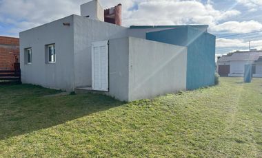 Moderna Casa en  Rocas Negras