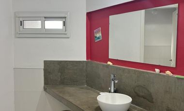 Moderna Casa en  Rocas Negras