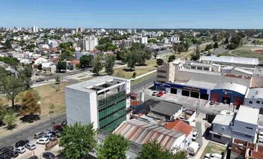 Edificio Comercial en venta - 4 Plantas - 9 Baños - 900Mts2 - La Plata