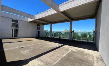 Edificio Comercial en venta - 4 Plantas - 9 Baños - 900Mts2 - La Plata