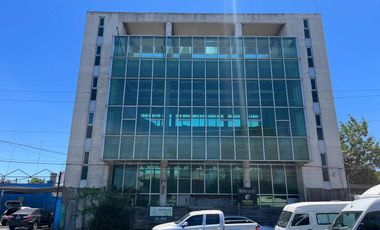 Edificio Comercial en venta - 4 Plantas - 9 Baños - 900Mts2 - La Plata