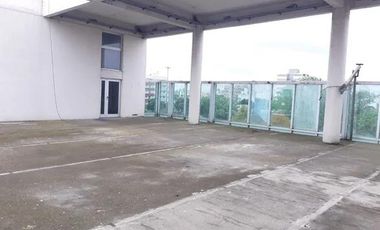 Edificio Comercial en venta - 4 Plantas - 9 Baños - 900Mts2 - La Plata