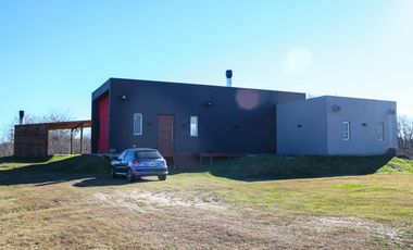 VENTA CON RENTA. Increíble oportunidad!!!! casa a la venta en Los Arces