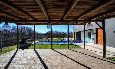 VENTA CON RENTA. Increíble oportunidad!!!! casa a la venta en Los Arces
