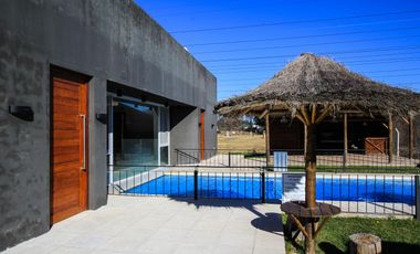 VENTA CON RENTA. Increíble oportunidad!!!! casa a la venta en Los Arces