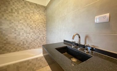 VENTA CON RENTA. Increíble oportunidad!!!! casa a la venta en Los Arces