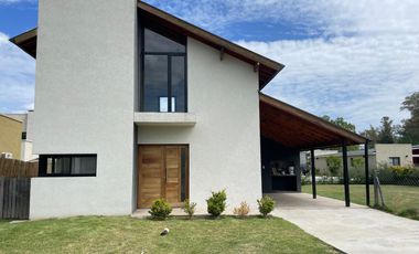 VENTA CON RENTA. Increíble oportunidad!!!! casa a la venta en Los Arces