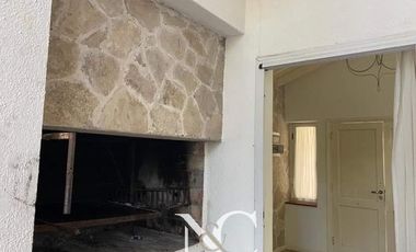 Casa en  alquiler equipada para 8 en Carilo