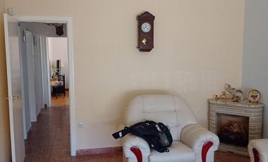 Casa en venta - 2 Dormitorios 1 Baño 1 Cochera - 259mts2 - Bernal