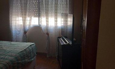 Casa en venta - 2 Dormitorios 1 Baño 1 Cochera - 259mts2 - Bernal