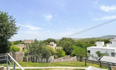 Duplex en Venta/Alquiler en Villa Allende - 2 Dormitorios - Cochera, Asador y Pileta - Seguridad