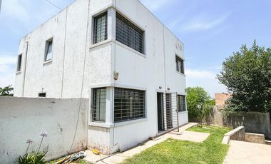 Duplex en Venta/Alquiler en Villa Allende - 2 Dormitorios - Cochera, Asador y Pileta - Seguridad