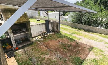 Duplex en Venta/Alquiler en Villa Allende - 2 Dormitorios - Cochera, Asador y Pileta - Seguridad