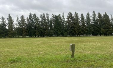 LOTE EN COUNTRY CLUB 