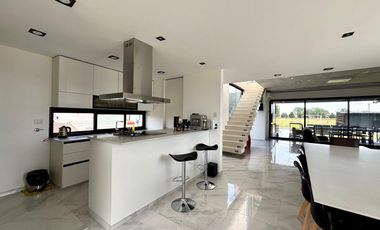 Casa en ALQUILER TEMPORARIO  MENSUAL