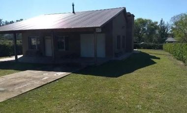 Casa en venta - 2 Dormitorios 2 Baños - 1200Mts2 - Sierra de Los Padres