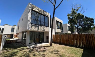 Casa en Bosques de Champagnat