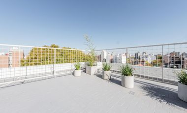 AMPLIO LOCAL COMERCIAL VENTA PATIO DE USO EXCLUSIVO REP. DE LA SEXTA ROSARIO