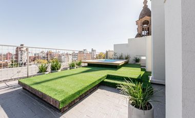 AMPLIO LOCAL COMERCIAL VENTA PATIO DE USO EXCLUSIVO REP. DE LA SEXTA ROSARIO