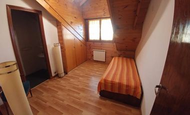CHALET 5 AMB Lote 920m2 - OPORTUNIDAD RECICLADO