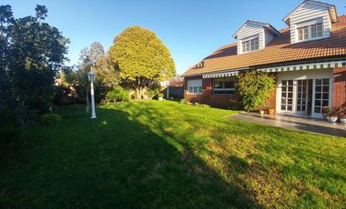 CHALET 5 AMB Lote 920m2 - OPORTUNIDAD RECICLADO