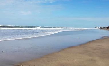 Casa en venta - 2 Dormitorios 1 Baño - 200Mts2 - Mar del Sur