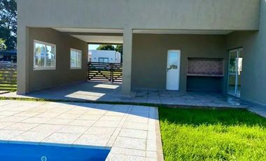 VENTA CASA EN SAN SEBASTIAN AREA 2 - 4 AMBIENTES