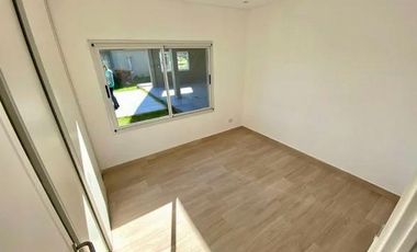 VENTA CASA EN SAN SEBASTIAN AREA 2 - 4 AMBIENTES