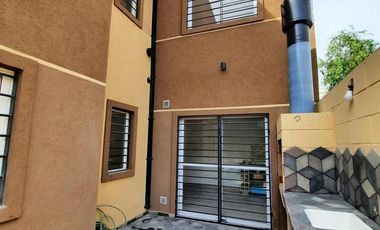 PH de tres ambientes en venta,  Ituzaingó Norte.