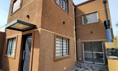 PH de tres ambientes en venta,  Ituzaingó Norte.