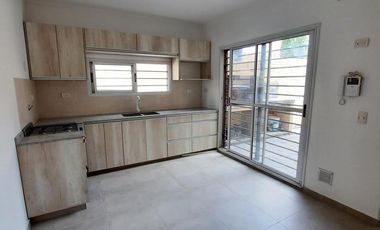 PH de tres ambientes en venta,  Ituzaingó Norte.