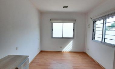 PH de tres ambientes en venta,  Ituzaingó Norte.