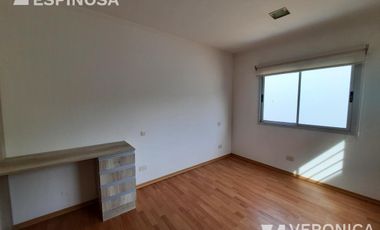 PH de tres ambientes en venta,  Ituzaingó Norte.