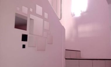 Dúplex en venta - 2 Dormitorios 2 Baños - Cochera - 240Mts2 - Almirante Brown