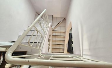 Dúplex en venta - 2 Dormitorios 2 Baños - Cochera - 240Mts2 - Almirante Brown