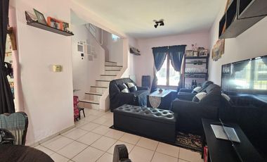 Dúplex en venta - 2 Dormitorios 2 Baños - Cochera - 240Mts2 - Almirante Brown