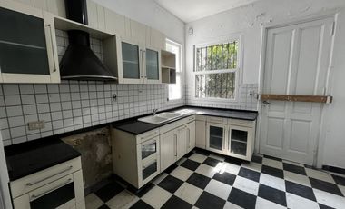 3 ambientes casa VENTA Lomas de Zamora