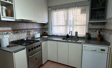 Departamento en el centro de lomitas!