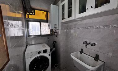 Departamento en el centro de lomitas!
