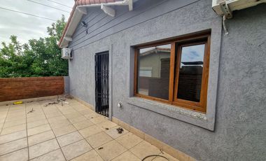 Casa en planta alta, Barrio Elsieland. 2 puerta blindadas