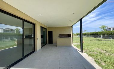 Casa en venta en Araucarias Puertos del Lago - A Estrenar