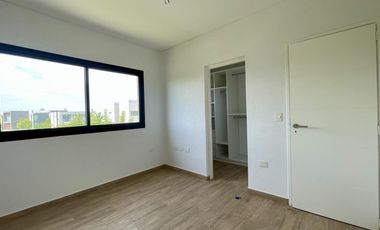 Casa en venta en Araucarias Puertos del Lago - A Estrenar