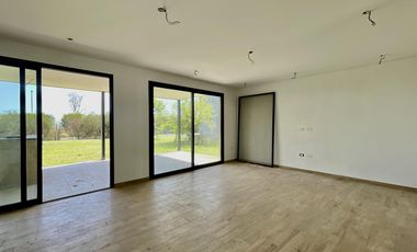 Casa en venta en Araucarias Puertos del Lago - A Estrenar