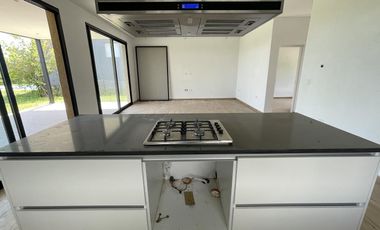 Casa en venta en Araucarias Puertos del Lago - A Estrenar