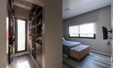 Venta casa de tres dormitorios en suite con galeria, parrillero y pileta. La Rinconada, Ibarlucea