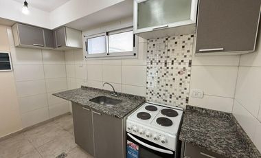 Av. Rosales 800. Departamento 2 amb. en venta. Cochera. Apto crédito.