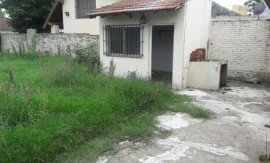 Casa  con fondo libre! Ideal varias familias o renta