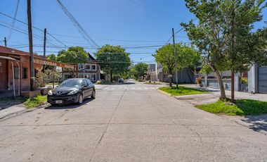 VENTA/PERMUTA - Local comercial - Centro, Funes