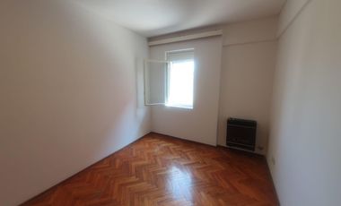 Departamento de 3 ambientes en  Belgrano 1100