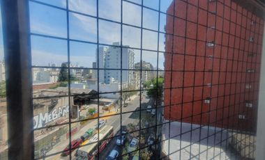 Departamento de 3 ambientes en  Belgrano 1100